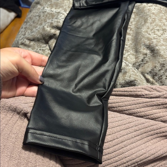 💕NWT! Aerie Black High-Rise Leggings - Picture 3 of 6